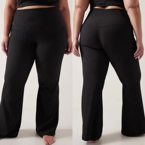 NWT Athleta Salutation Stash Rib Flare Leg Pants Black